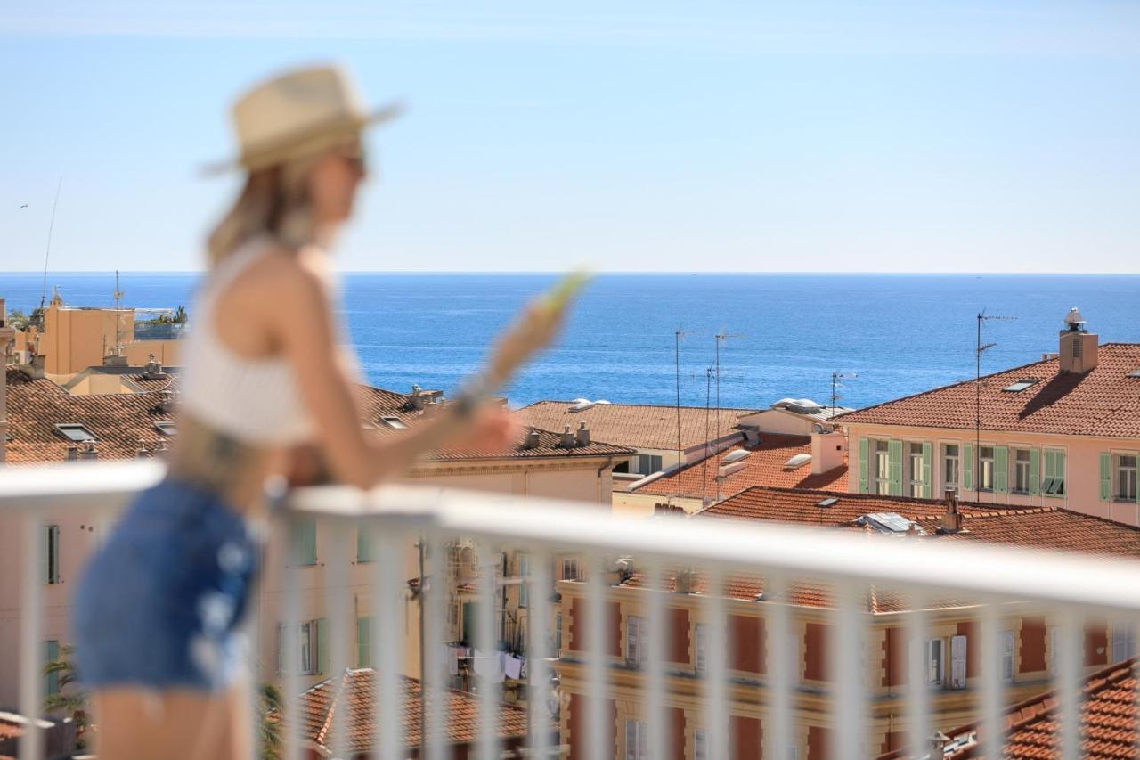 ホテル Ibis Styles Menton Centre エクステリア 写真