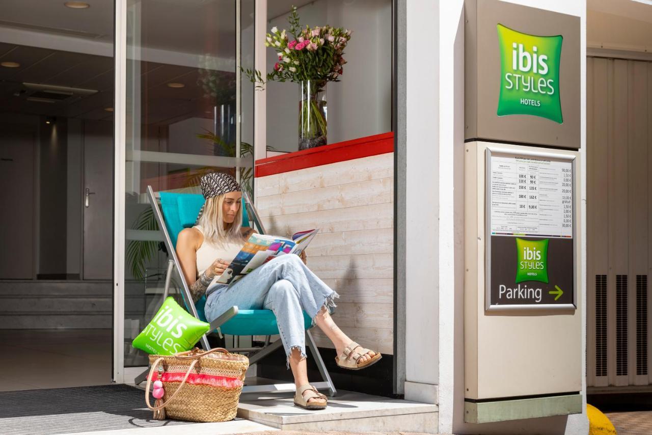 ホテル Ibis Styles Menton Centre エクステリア 写真