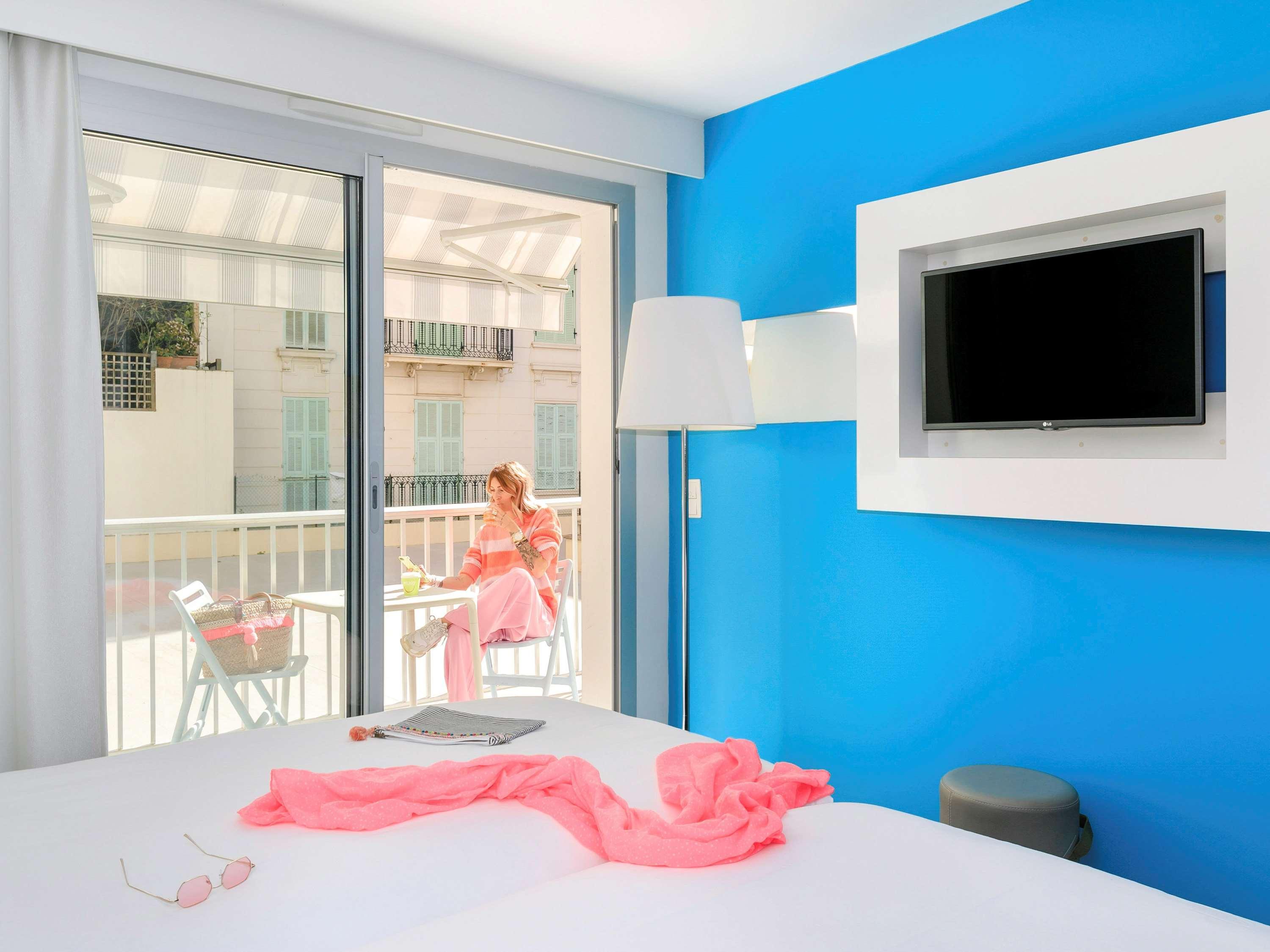 ホテル Ibis Styles Menton Centre エクステリア 写真