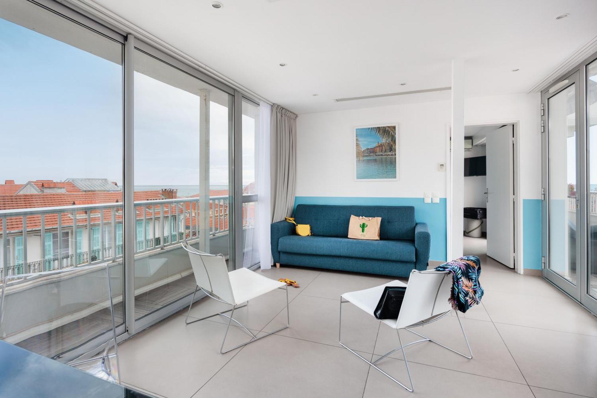 ホテル Ibis Styles Menton Centre エクステリア 写真
