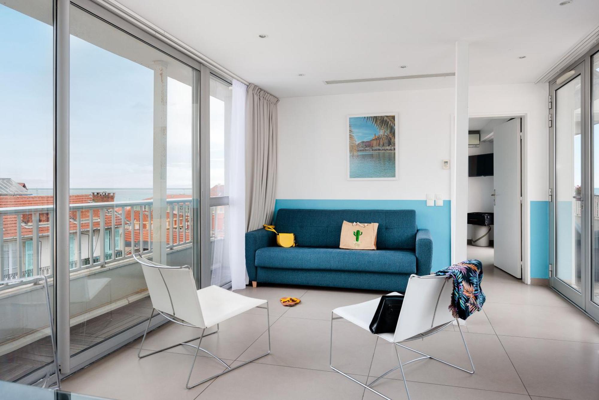 ホテル Ibis Styles Menton Centre エクステリア 写真