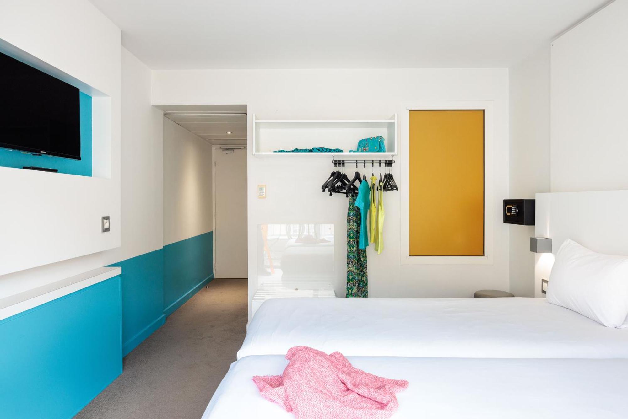 ホテル Ibis Styles Menton Centre エクステリア 写真