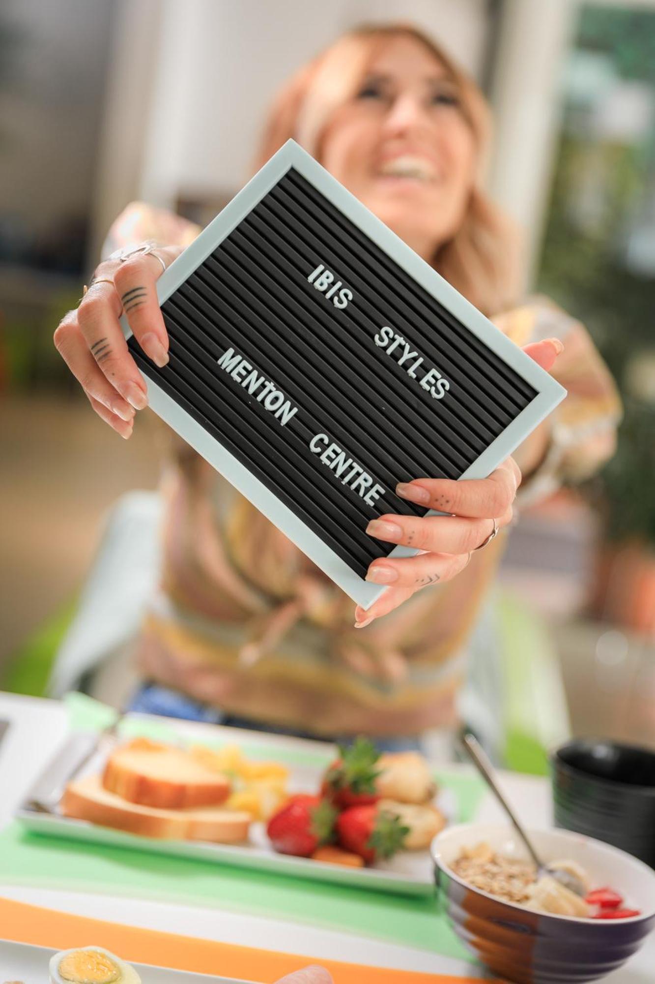 ホテル Ibis Styles Menton Centre エクステリア 写真